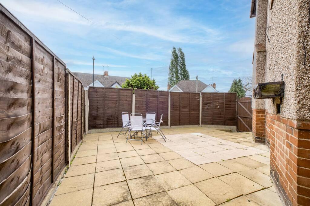 Low Rate - Coventry For 3 Bedroom House With Garden, Free Netflix And Unlimited Wi-Fi - Driveway Parking - Agc Εξωτερικό φωτογραφία