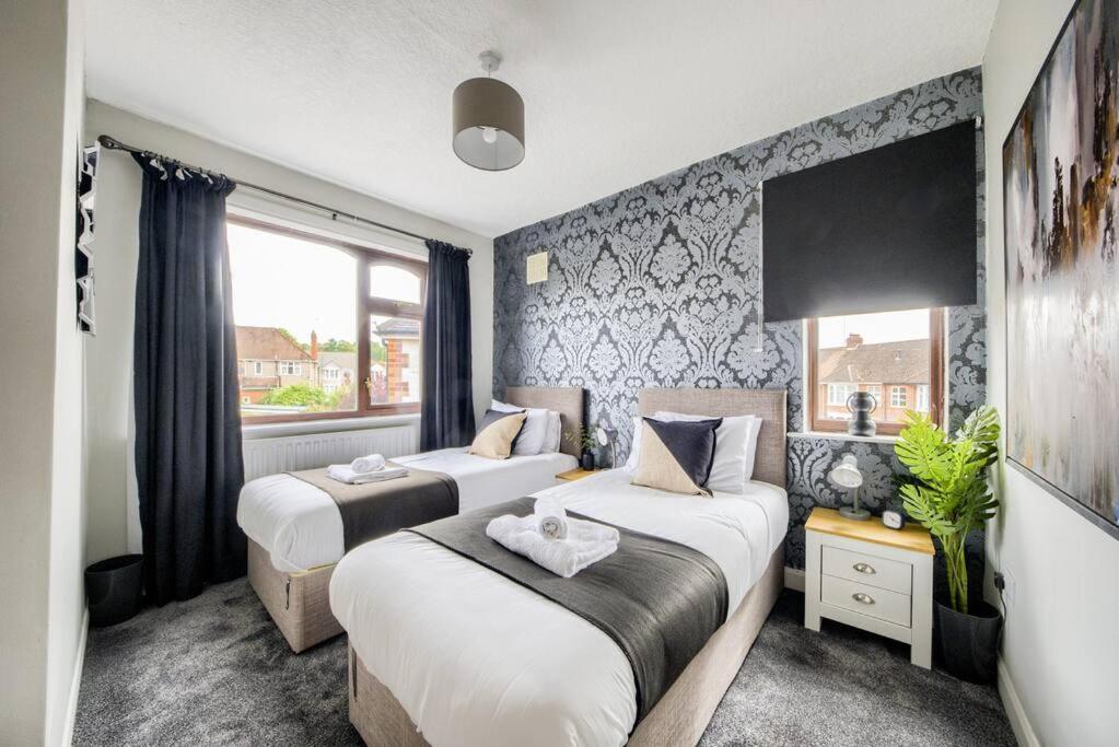 Low Rate - Coventry For 3 Bedroom House With Garden, Free Netflix And Unlimited Wi-Fi - Driveway Parking - Agc Εξωτερικό φωτογραφία